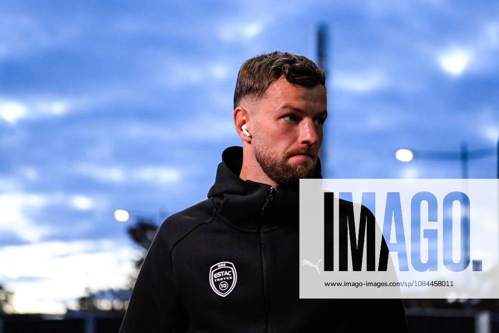 ESTAC Troyes v Olympique de Marseille - Ligue 1 McDonald s 2026 2027 Jeremy LE DOUARON of Estac Troyes arrive prior Ligue 1 McDonald s match between Troyes and Marseille at Stade de l Aube on October 11, 2026 in Troyes, France. Troyes France