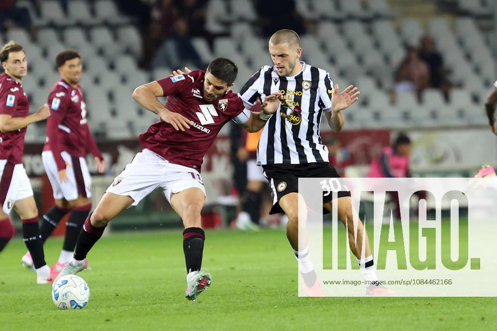Giovanni Pablo Simeone Baldini during the Serie A soccer match between Torino and Udinese at the Grande Torino Stadium in Torino, Italy - Monday, October 12, 2026. - Soccer .