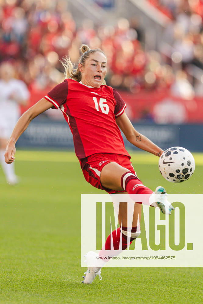 Janine Sonis of Canada controls the ball during the Women’s International Friendly, Länderspiel, Nationalmannschaft match between Canada and Denmark on October 12th, 2026 in BMO Field, Toronto, Ontario, Canada