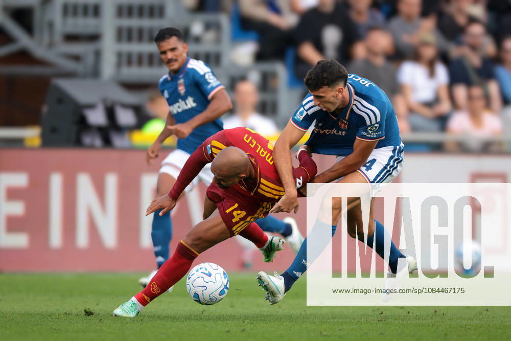 Como 1907 v AS Roma - Serie A - Season 2026-2027 Como, Italy, 11th October 2026. Kaiki Bruno Da Silva of Como 1907 looks on as team mate Jacobo Ramon of Como 1907 wrestles with Donyell Malen of AS Roma during the Como 1907 vs AS Roma Serie A match at Stadio Giuseppe Sinigaglia, Como. Picture credit should read: Jonathan Moscrop Como Stadio Giuseppe Sinigaglia Italy