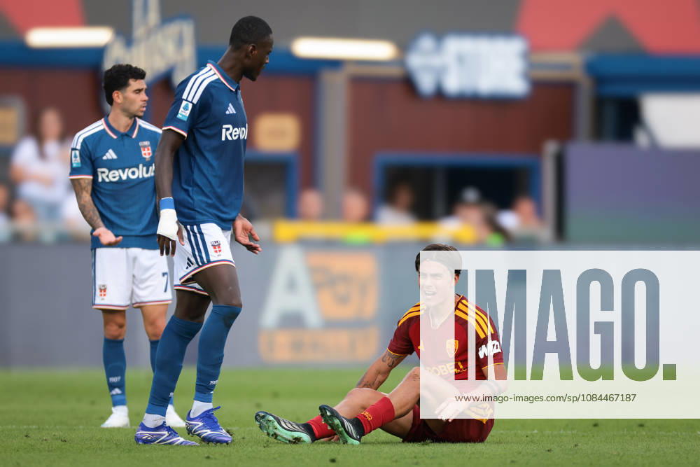 Como 1907 v AS Roma - Serie A - Season 2026-2027 Como, Italy, 11th October 2026. Paulo Dybala of AS Roma reacts following a clash with Trevoh Chalobah of Como 1907 during the Como 1907 vs AS Roma Serie A match at Stadio Giuseppe Sinigaglia, Como. Picture credit should read: Jonathan Moscrop Como Stadio Giuseppe Sinigaglia Italy