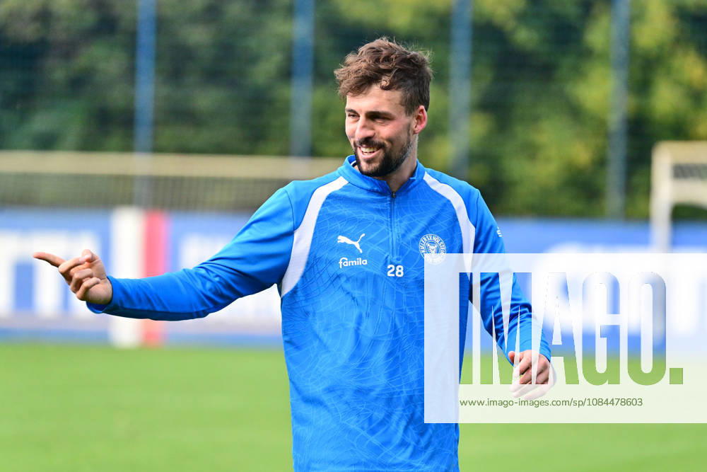 Soccer, Men s, 2nd Bundesliga, 2026–2027 Season, Holstein Kiel Practice, KSV Captain Jonas Meffert, Kiel, near Holstein Stadium Projensdorf, Training Center, Northern Schleswig-Holstein, Germany