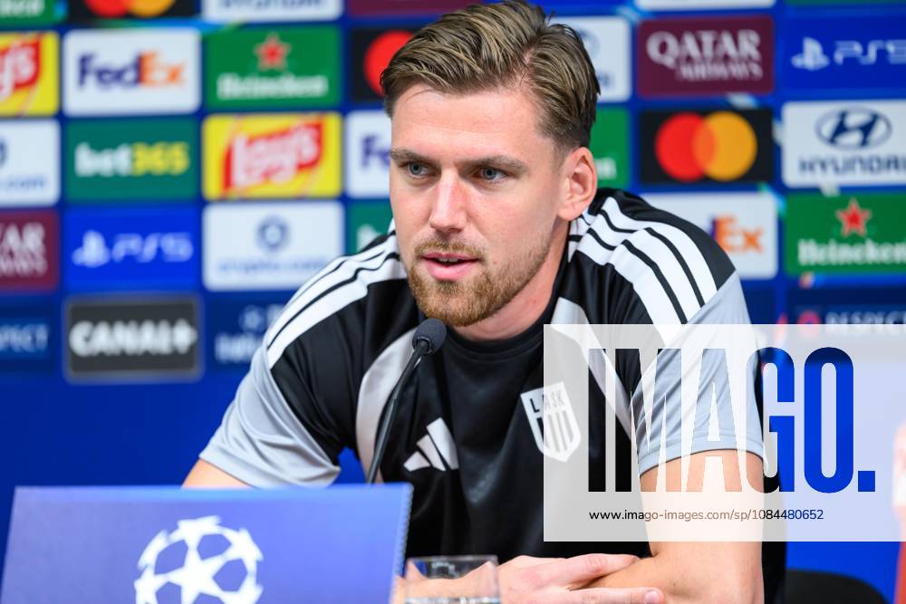 SOCCER - UEFA CL, LASK vs Liverpool LINZ,AUSTRIA,13.OCT.26 - SOCCER - UEFA Champions League, Linzer ASK vs Liverpool FC, preview, press conference, PK, Pressekonferenz LASK. Image shows Kasper Joergensen (LASK). GEPAxpictures xChristianxMoser