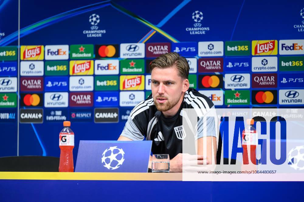 SOCCER - UEFA CL, LASK vs Liverpool LINZ,AUSTRIA,13.OCT.26 - SOCCER - UEFA Champions League, Linzer ASK vs Liverpool FC, preview, press conference, PK, Pressekonferenz LASK. Image shows Kasper Joergensen (LASK). GEPAxpictures xChristianxMoser