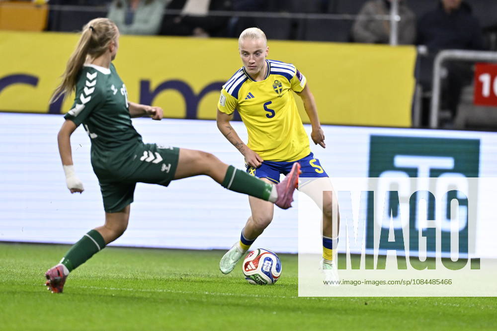 STOCKHOLM, SWEDEN 20261013 Sweden s Anna Sandberg during Tuesday s soccer match, the World Cup playoff between Sweden and Lithuania at Strawberry Arena, STOCKHOLM, SWEDEN
