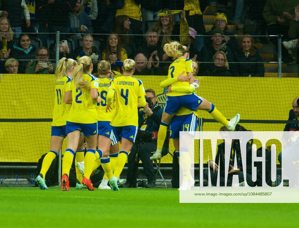 Sweden celebrates goal during the World Cup 2027 qualifier match between Sweden and Lithuania at Strawberry Arena on October 13, 2026 in Solna, Sweden. (Peter Sonander SPP)