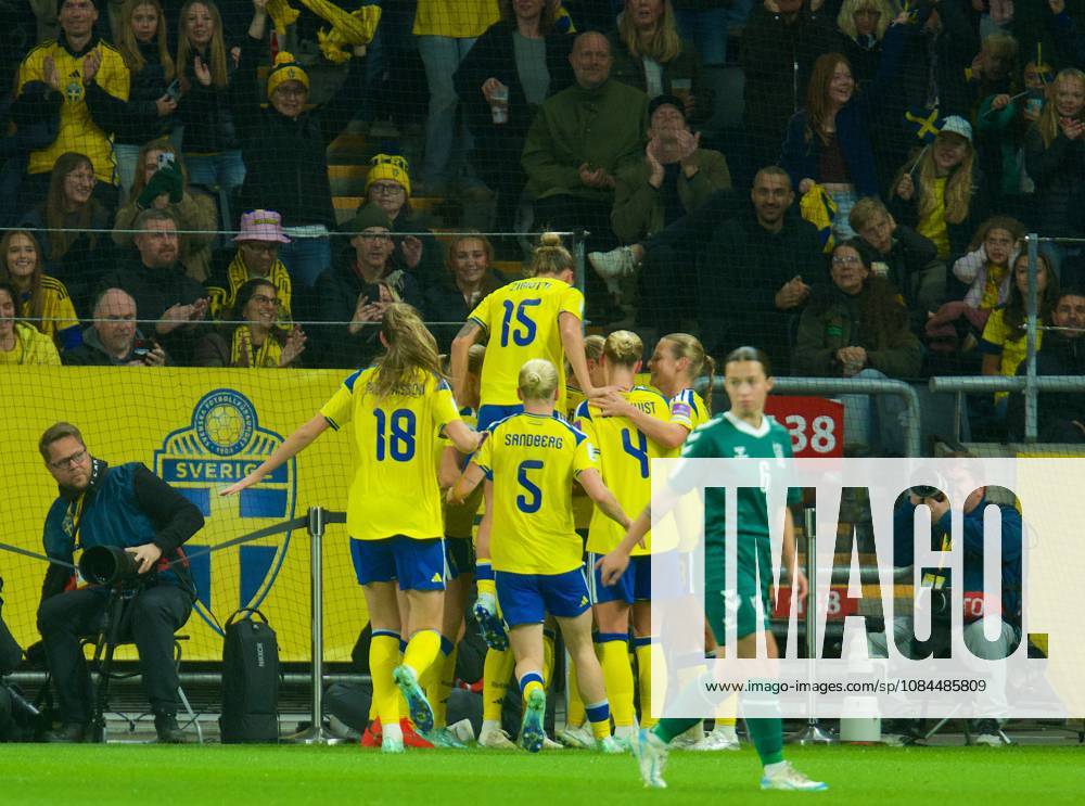 Sweden celebrates goal in the World Cup 2027 qualifier match between Sweden and Lithuania at Strawberry Arena on October 13, 2026 in Solna, Sweden. (Peter Sonander SPP)