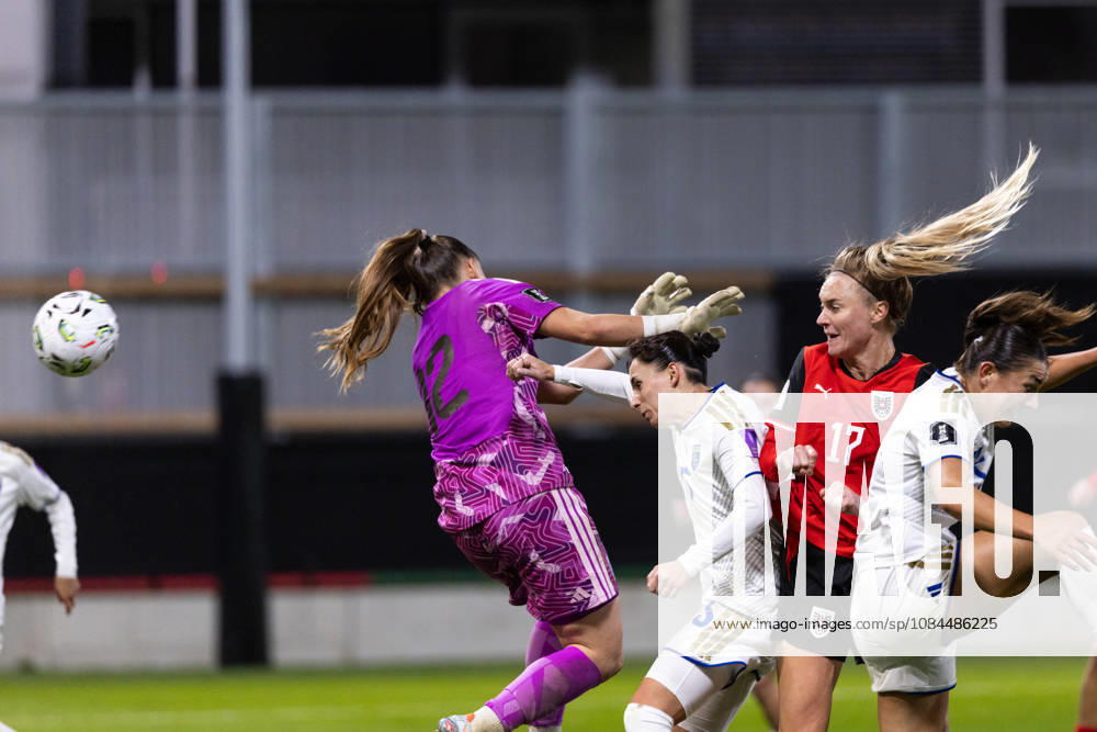SOCCER - FIFA World Cup, WM, Weltmeisterschaft, Fussball 2027, quali, AUT vs KOS VIENNA,AUSTRIA,13.OCT.26 - SOCCER - FIFA Women s World Cup 2027, european qualifiers, OEFB international match, Länderspiel, Nationalmannschaft Austria vs Kosovo. Image shows Lea Kramoviku, Marigone Tahiri (KOS) and Sarah Puntigam (AUT). Keywords: goal. GEPAxpictures Rauthner