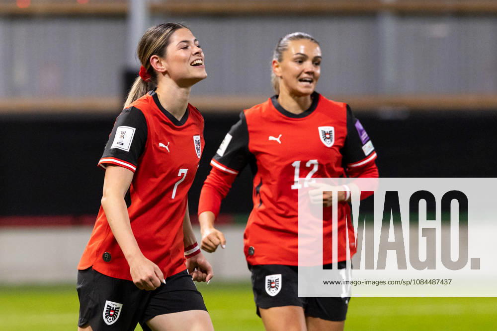 SOCCER - FIFA World Cup, WM, Weltmeisterschaft, Fussball 2027, quali, AUT vs KOS VIENNA,AUSTRIA,13.OCT.26 - SOCCER - FIFA Women s World Cup 2027, european qualifiers, OEFB international match, Länderspiel, Nationalmannschaft Austria vs Kosovo. Image shows the rejoicing of Eileen Campbell and Laura Wienroither (AUT). GEPAxpictures Rauthner