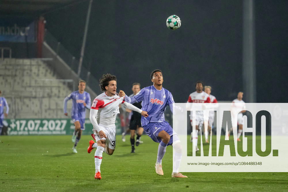 Soccer 3rd Division, VfB Stuttgart U23 vs. TSG Hoffenheim II, from left: Veit Stange 31, VfB Stuttgart II in a tackle with Tristan Spranger 13, TSG Hoffenheim II Aspach