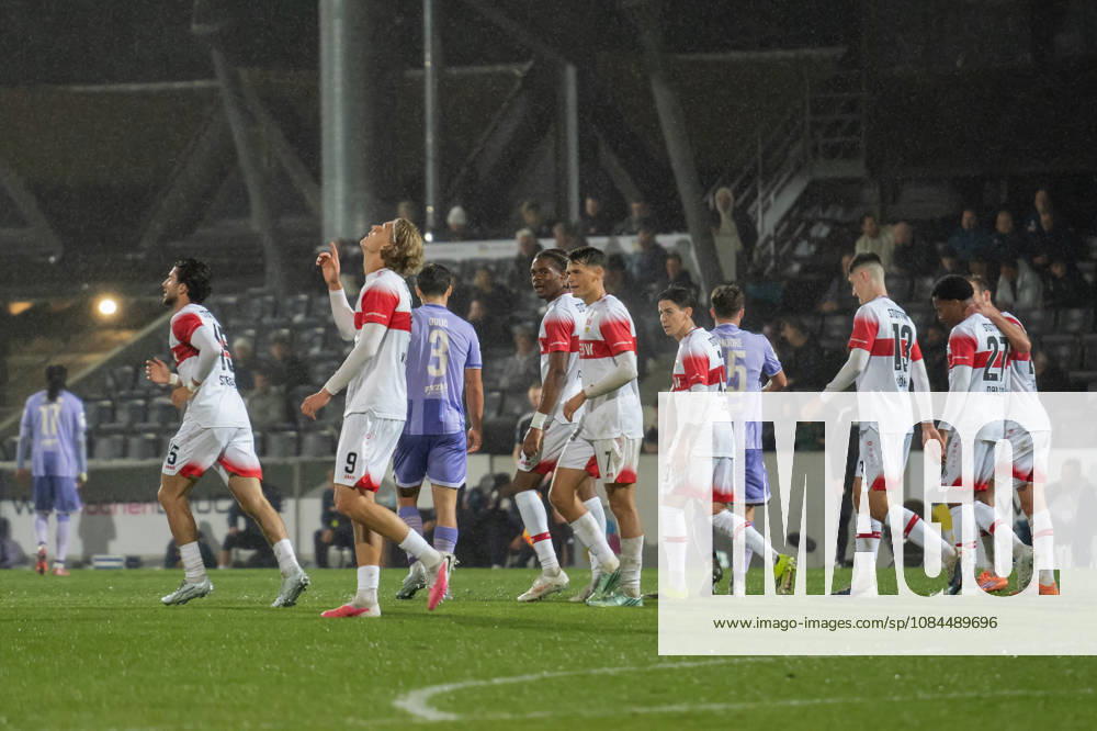 Soccer 3rd Division, VfB Stuttgart U23 vs. TSG Hoffenheim II, from left: Tim van der Leij celebrating a goal in the 9th minute, VfB Stuttgart II, and the VfB Stuttgart II team in Aspach