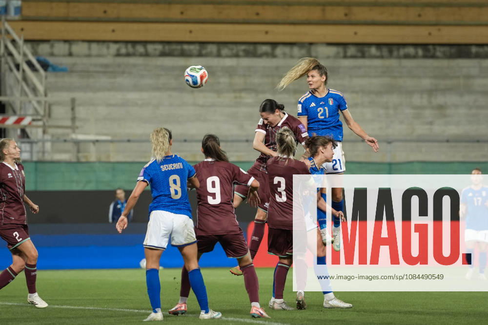 Italy s Michela Cambiaghi fights for the ball with Belarus s Darya Harshkova during the Women s European Qualifiers 2027 play-off round 1 second leg soccer match between Italy and Belarus at the Artemio Franchi Stadium in Florence, Italy - Tuesday, October 13, 2026 -