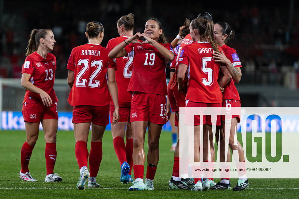 SION, SWITZERLAND, OCTOBER 13 : Iman Beney of Switzerland celebrates the goal (1-0) during the FIFA Women s World Cup 2027 Women s European Qualifiers Play-offs game between Switzerland and Israel at Stade de Tourbillon on October 13, 2026 in Sion, Switzerland.