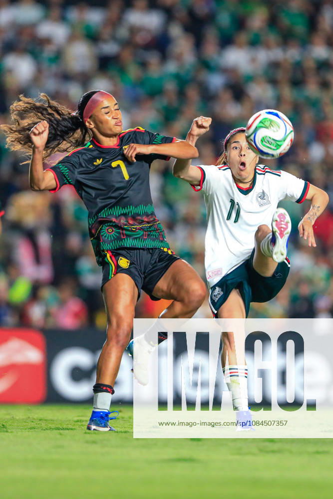 MEXICAN WOMEN S NATIONAL TEAM MEXICO VS. JAMAICA, INTERNATIONAL FRIENDLY, OCTOBER 13, 2026, QUERÉTARO, MEXICO Action photo of Mimi Van Zanten (L) of Jamaica and Jacqueline Ovalle (R) of Mexico during an international friendly match at the Estadio Corregidora in Querétaro, Mexico. PHOTO BY IMAGENSHOP AGENCIA FOTOGRAFICA QUERÉTARO, QUERÉTARO, MEXICO
