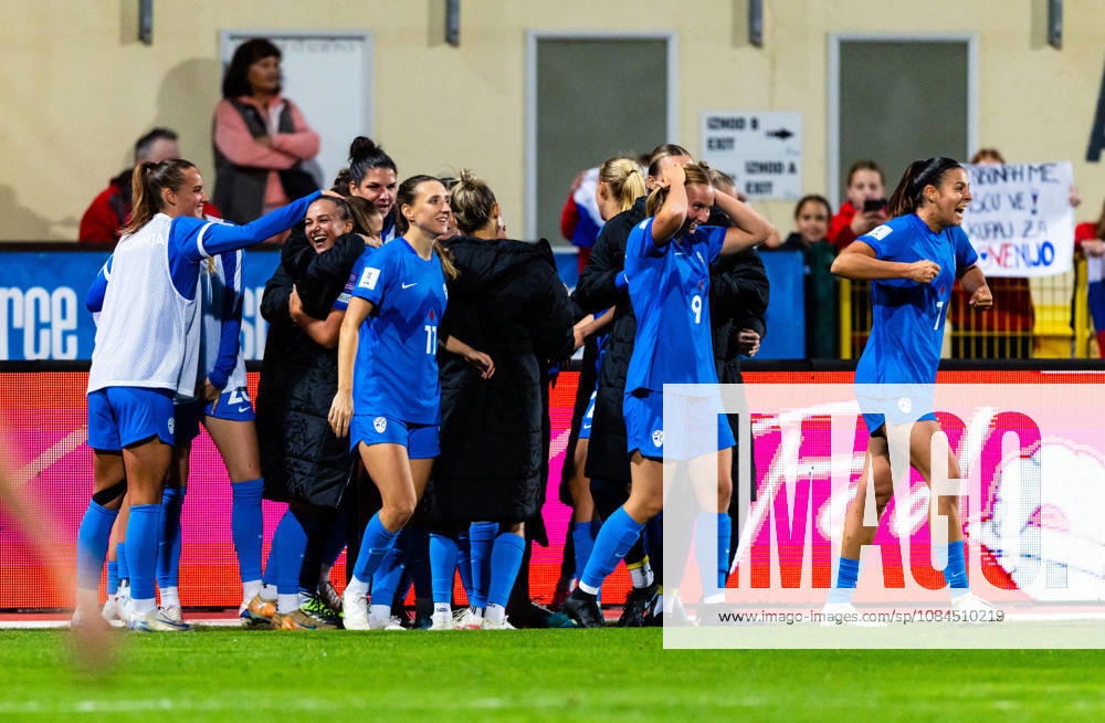 SOCCER - FIFA World Cup, WM, Weltmeisterschaft, Fussball - Women s Qualifiers - Slovenia vs. Turkey Photo by IPA ABACAPRESS.COM89666631 - Slovenian players celebrate during a soccer match between Slovenia (SLO) and Turkey (TUR) in Round 1 of the Playoffs for the 2027 FIFA Women s European Qualifiers at Domzale Stadium in Domzale, Slovenia, on October 13, 2026. Photo by Nik Moder Moder Photo Agency during the Women s Qualifiers—Slovenia vs. Turkey, a FIFA World Cup match on October 13, 2026