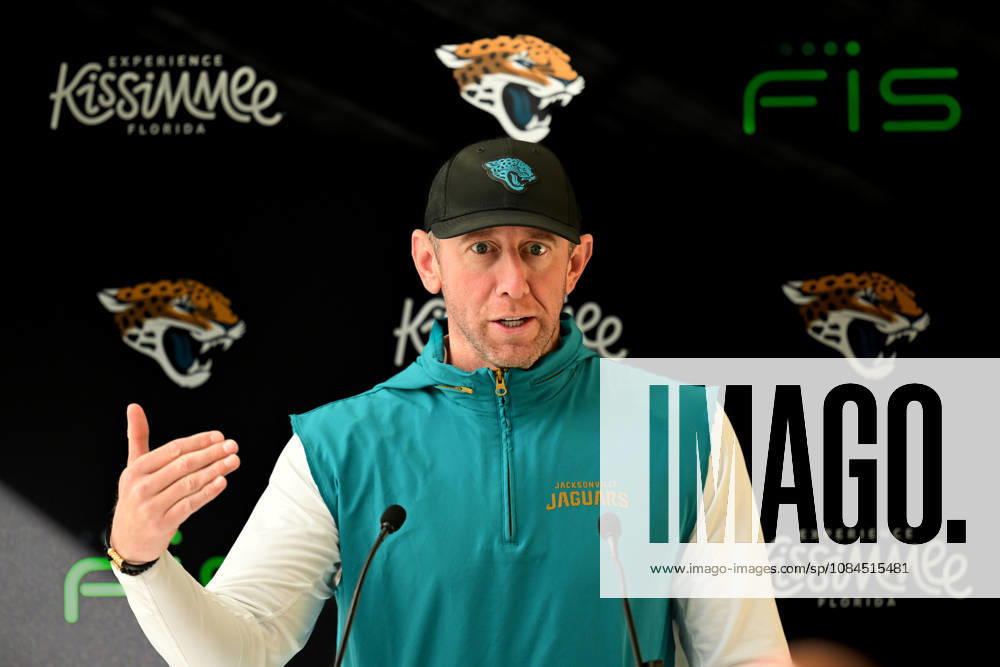 Jacksonville Jaguars, Press and Training Jacksonville Jaguars Head coach Liam Coen during the press conference, PK, Pressekonferenz practise session for Jacksonville Jaguars at the Grove Hotel, Chandler s Cross, UK on 14 October 2026. Chandler s Cross Grove Hotel Hertfordshire UK Editorial use only ,