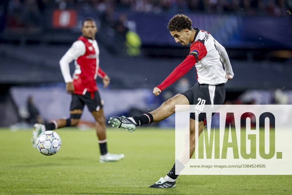 ROTTERDAM - Oussama Targhalline of Feyenoord shoots at goal during the UEFA Champions League match between Feyenoord and Como at Feyenoord stadium De Kuip, on 12 October 2026 in Rotterdam, the Netherlands. BAS CZERWINSKI ANP ANPxSportx IVx 572432294 originalFilename: 572432294