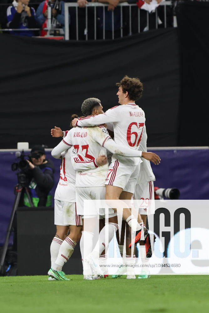team Liverpool celebrates the goal to 0:1 during the UEFA Champions League league phase matchday 2 match between LASK and Liverpool at Oberoesterreich Arena on October 14, 2026 in Linz, Austria. (Photo by Severin Aichbauer Sports Press Photo SPP)
