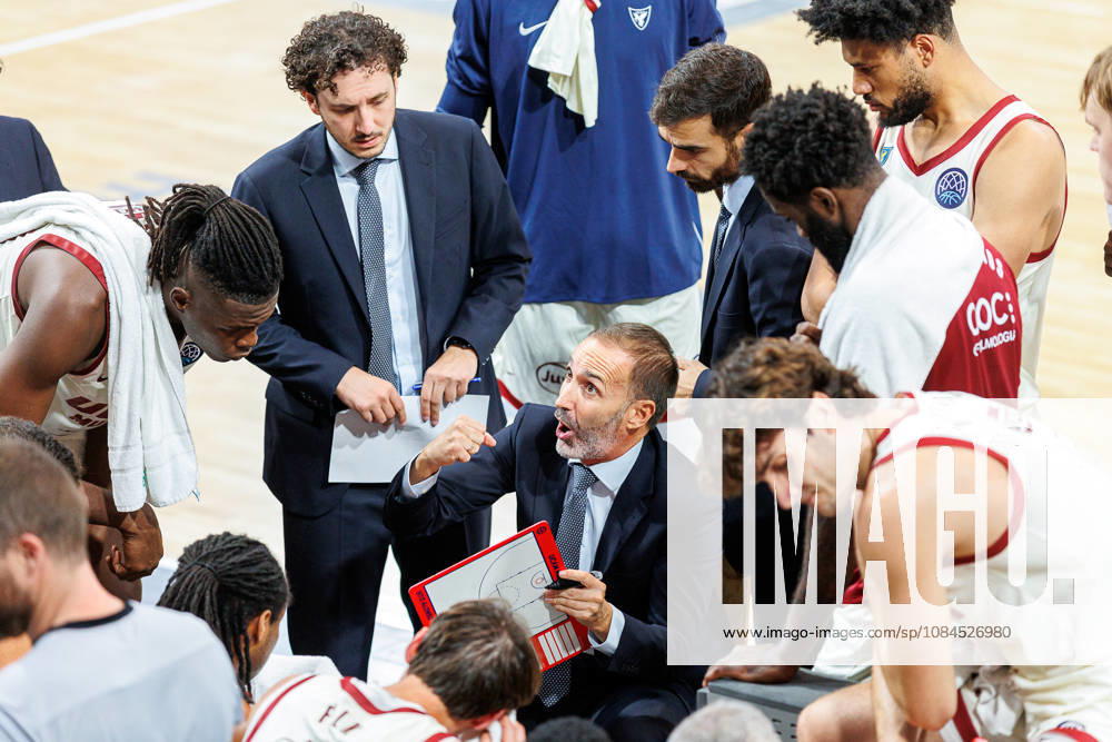 Sito Alonso, UCAM Murcia, Coach, Team, Timeout, BMA365 Bamberg Baskets vs. UCAM Murcia, Basketball, Basketball Champions League, Matchday 3, October 14, 2026 BMA365 Bamberg Baskets vs. UCAM Murcia, Basketball, Basketball Champions League, Matchday 3, October 14, 2026 Bamberg