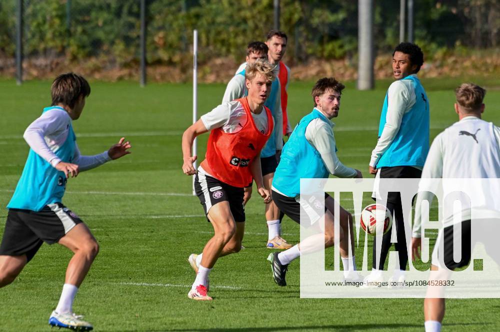 Sam Klein, Connor Metcalfe, Joel Chima Fujita, St. Pauli, Germany, Hamburg, Training Facility on Kollaustrasse, Soccer, 2. Bundesliga, FC St. Pauli