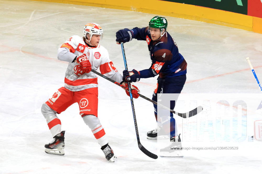 DEU, GER, Ice Hockey, Champions League, 2026–27 Season, Berlin, Eisbären Berlin vs. Klagenfurther AC Adam Smith Eisbären Berlin 4, David Waschnig Klagenfurt 19 nordphoto GmbH Engler City Corrugated Iron Palace Federal State Country