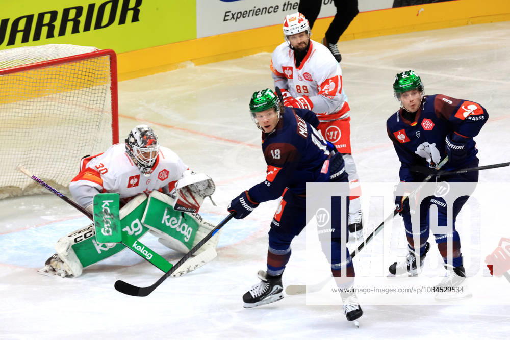 DEU, GER, Ice Hockey, Champions League, 2026–27 Season, Berlin, Eisbären Berlin vs. Klagenfurther AC Jonas Mueller, Eisbären Berlin 18, Ty Ronning, Eisbären Berlin 9, Mareks Mitens Furey, Klagenfurth 30, Raphael Herburger, Klagenfurth 89, nordphoto GmbH, Engler, City, Wellblechpalast, Federal State, Country