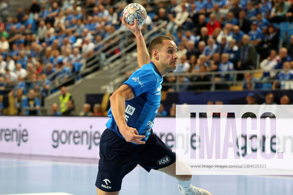 Plock 14.10.2026 Liga mistrzow pilka reczna mezczyzn faza grupowa sezon 2026 27 --- Group phase mens handball EHF Champions League Orlen Wisla Plock - HC Vardar 1961 Skopje Michal Daszek Fot. Marcin Solarz FotoPyK NEWSPIX.PL --- newspix.pl
