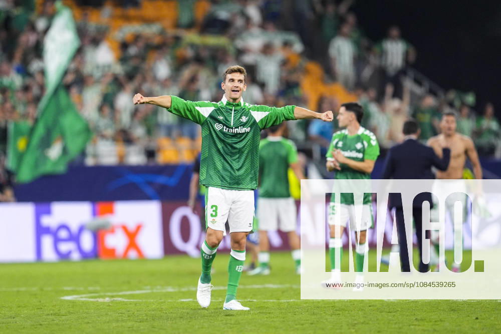 Diego Llorente of Real Betis Balompie celebrates the victory during the UEFA Champions League 2026 27 League Phase MD2 match between Real Betis and FC Porto at La Cartuja stadium on October 14, 2026, in Sevilla, Spain. Sevilla Spain - ZUMAa181 20261014_zaa_a181_345