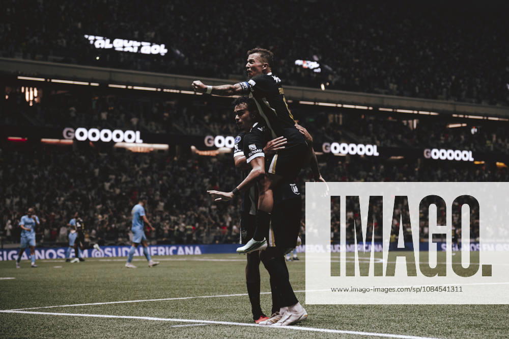Reinier of Atletico Mineiro celebrates after scoring the team s first goal with teammates during the Copa CONMEBOL Sudamericana 2026 semi-final first leg match between Atletico Mineiro and Montevideo City Torque at Arena MRV on October 14, 2026 in Belo Horizonte, Brazil (Photo by Yuri Laurindo Sports Press Photo SPP)