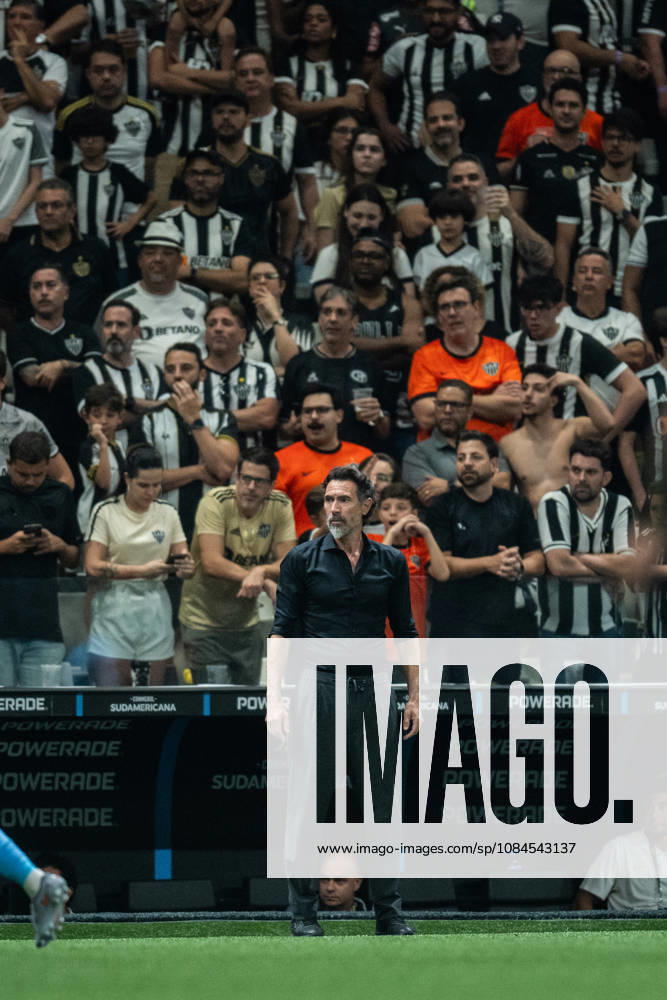 Head Coach of Atletico Mineiro, Eduardo Dominguez looks on during the Copa CONMEBOL Sudamericana 2026 semi-final first leg match between Atletico Mineiro and Montevideo City Torque at Arena MRV on October 14, 2026 in Belo Horizonte, Brazil (Photo by Yuri Laurindo Sports Press Photo SPP)