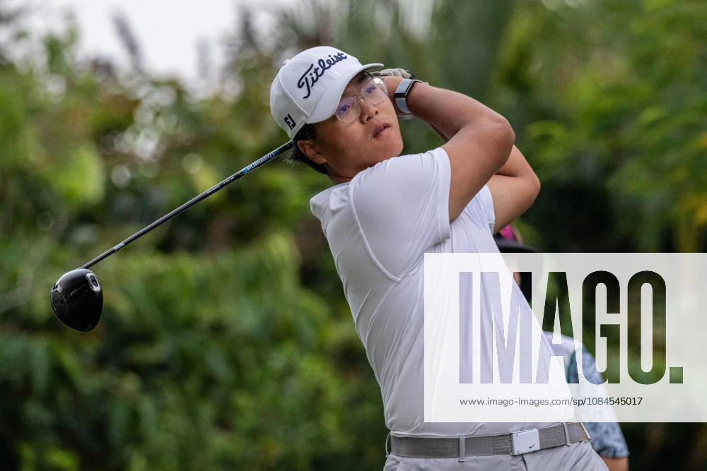 Macaus, HUNG, Chi Che (a). Opening Round in the Macao Open Golf at Macau Golf & Country Club. Macau Open Golf Round 1 - ZUMAr144 20261015_zap_r144_002