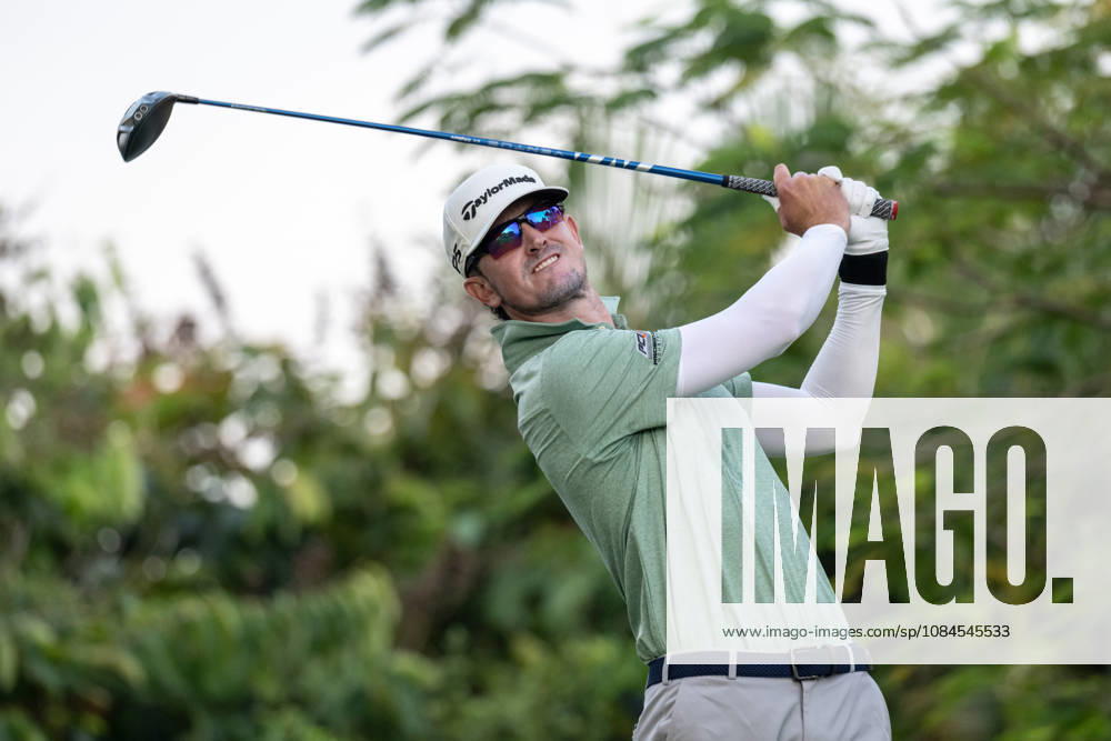 USAÃ¢â‚¬â ¢s, Austen TRUSLOW.Opening Round in the Macao Open Golf at Macau Golf & Country Club. Coloane China - ZUMAr144 20261015_zap_r144_045