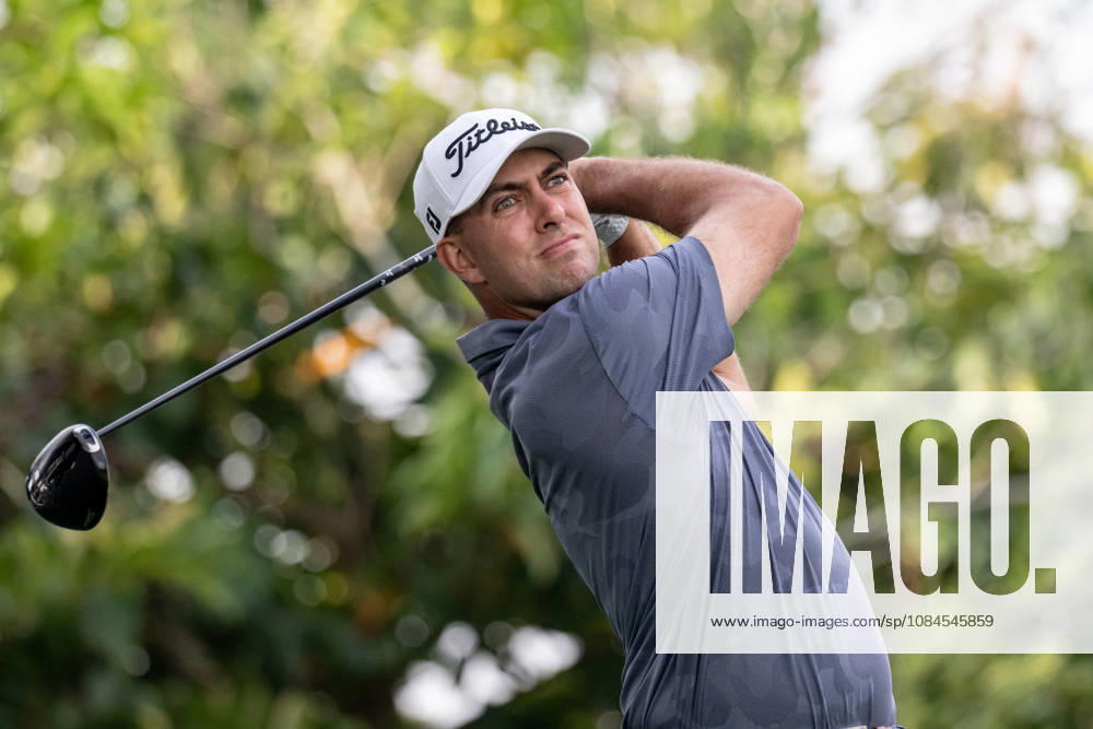Australia s, Justin WARREN.Opening Round in the Macao Open Golf at Macau Golf & Country Club. Macau Open Golf Rd 1 - ZUMAr144 20261015_zap_r144_077