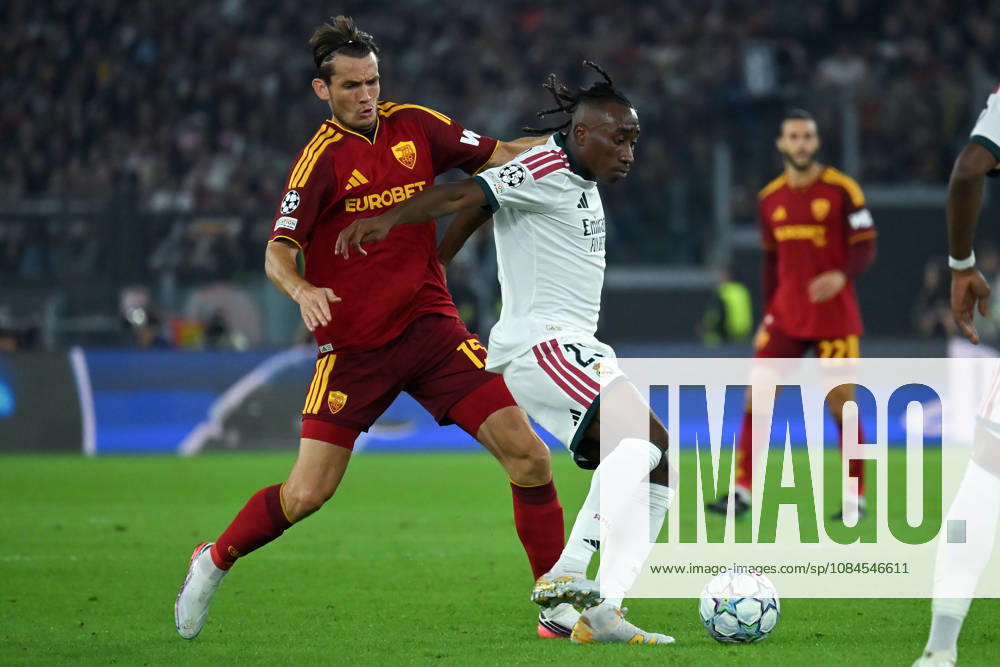 2026,Roma-Real Madrid Marten De Roon of Roma,Yan Diomande of Real Madrid during the Champions League match Championship phase Matchday 2 Roma-Real Madrid at the Stadio Olimpico. Rome (Italy), October 14, 2026Imago-Images Emmefoto