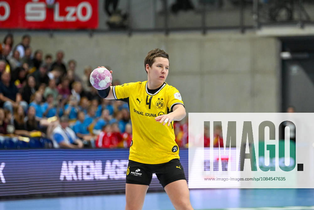 Alina Grijseels, Borussia Dortmund, 04 on the Ball GER, VfL Oldenburg vs. Borussia Dortmund, ALSCO Women s Handball Bundesliga, Matchday 6, 2026–2027 Season, October 14, 2026, GER, VfL Oldenburg vs. Borussia Dortmund, ALSCO Women’s Handball Bundesliga, Matchday 6, 2026–2027 Season, October 14, 2026, Oldenburg