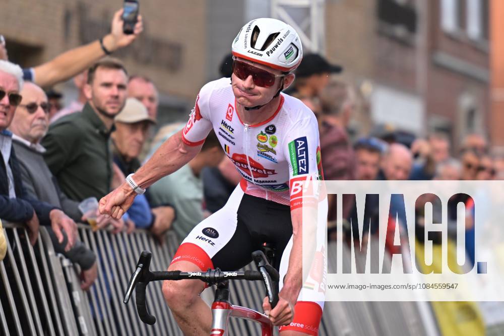 Belgium s Gerben Kuypers celebrates after winning the men elite race of the Kermiscross cyclocross cycling event, on Thursday 15 October 2026, in Ardooie. DAVIDxPINTENS x189898810x