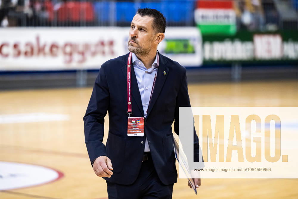 Sweden s head coach Matija Dulvat ahead of the FIFA Futsal World Cup qualifying match between Hungary and Sweden on October 15, 2026 in Nyíregyháza. Photo: Bildbyran EXT BILDBYRÅN COP 18 XYA131 futsal national team Hungary Sweden national team Sweden BBENG World Cup qualifier Hungary