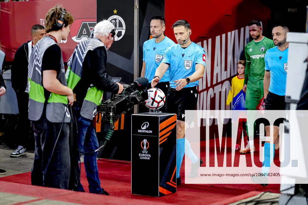 ALKMAAR referee Radoslav Gidzhenov during the UEFA Europa League match between AZ and Hapoel Beer Sheva at AFAS Stadion on October 15, 2026, in Alkmaar, Netherlands ED VAN DE POL EYE4IMAGES DeFodi Images