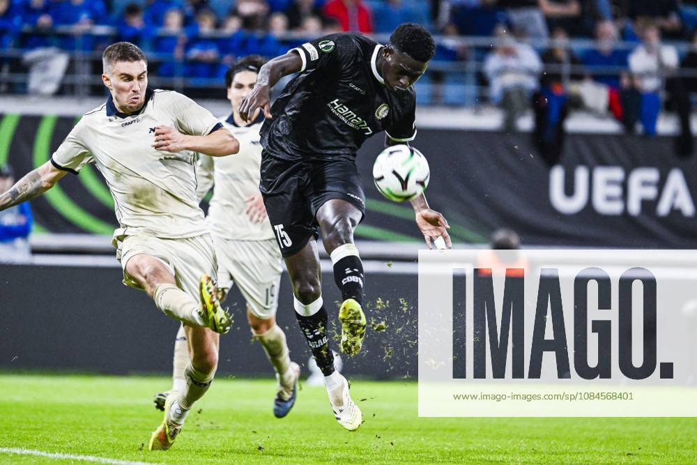 Aarhus Daniel Leo Gretarsson and Gent s Ibrahima Cisse pictured in action during a soccer game between Belgian KAA Gent and Danish Aarhus GF, Thursday 15 October 2026 in Gent, the opening match of the UEFA Conference League league phase. TOMxGOYVAERT x189911362x