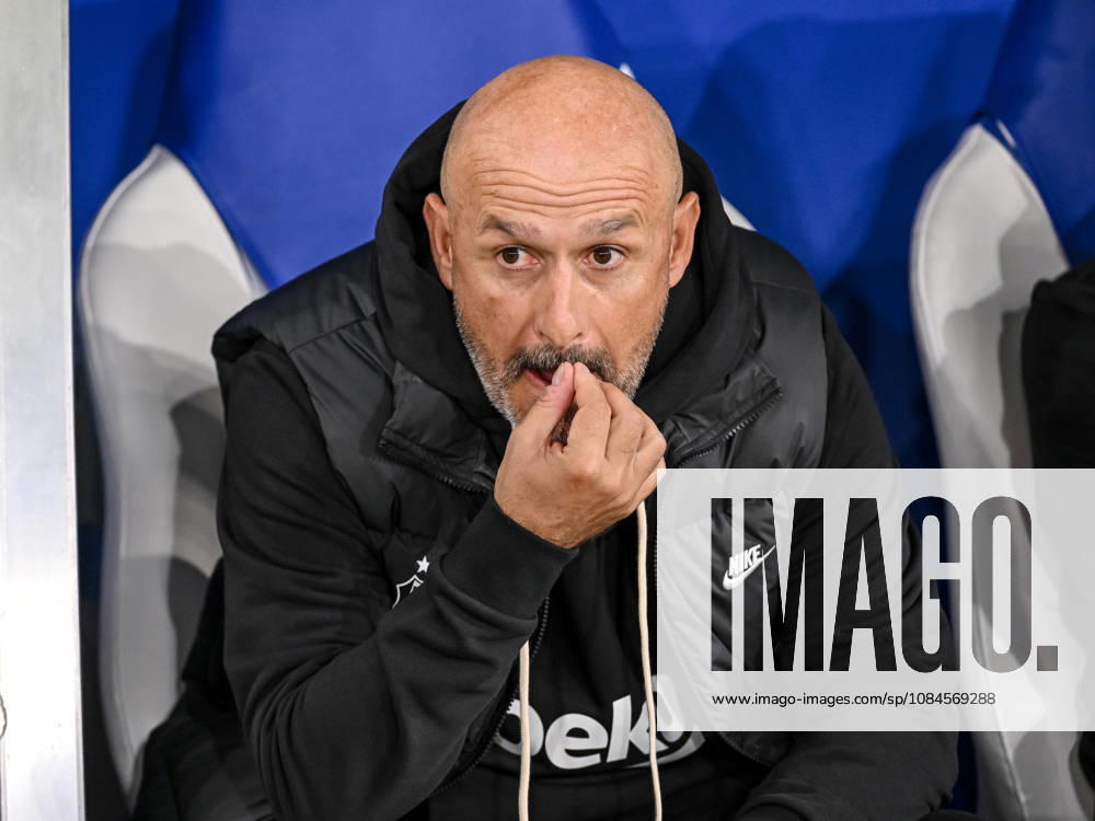 Coach Vincenzo Italiano of Besiktas watches the UEFA Europa League 2026–27 group stage match between TSG 1899 Hoffenheim and Besiktas JK at the Rhein-Neckar Arena on October 15, 2026, in Sinsheim, Germany. Photo by Harry Langer, DeFodi Images