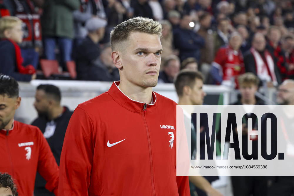 Matthias Ginter, SC Freiburg, 28, before kickoff, Germany, soccer, UEFA Conference League, Matchday 1, 2026–2027, SC Freiburg vs. FK Jablonec, October 15, 2026, Freiburg im Breisgau, Stadion am Wolfswinkel, Germany