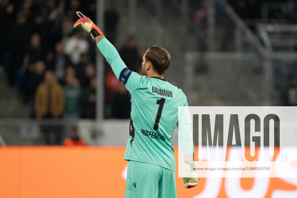 Oliver Baumann, TSG Hoffenheim, 01, gesture, GER, TSG 1899 Hoffenheim vs. Besiktas Istanbul, soccer, Europa League, Matchday 2, 2026–2027 season, October 15, 2026, GER, TSG 1899 Hoffenheim vs. Besiktas Istanbul, Soccer, Europa League, Matchday 2, 2026–2027 Season, October 15, 2026, Sinsheim