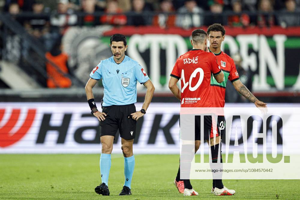 NIJMEGEN - (lr) Referee Aliyar Aghayev listens to the VAR during the Europa League match between NEC and PFC Levski Sofia at De Goffert on October 15, 2026 in Nijmegen, the Netherlands. BART STOUTJESDIJK ANP ANPxSportx IVx 572552743 originalFilename: 572552743