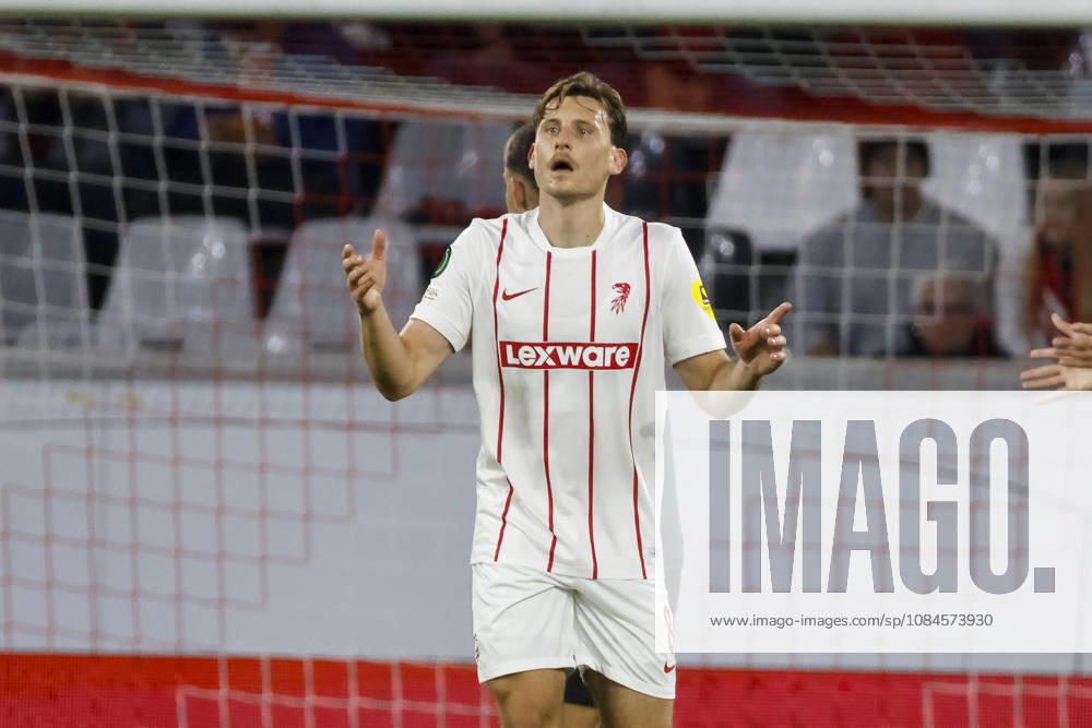 Maximilian Eggestein, SC Freiburg, 08, facial expressions, emotion, Germany, soccer, UEFA Conference League, Matchday 1, 2026–2027, SC Freiburg vs. FK Jablonec, October 15, 2026, Freiburg im Breisgau, Stadion am Wolfswinkel, Germany