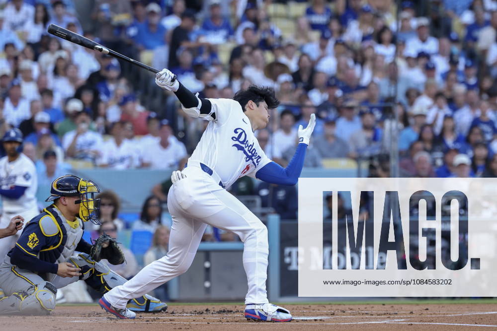MLB, Baseball Herren, USA Postseason: NLCS Game 4 - Los Angeles Dodgers vs Milwaukee Brewers Los Angeles Dodgers designated hitter Shohei Ohtani in action during Game 4 of the National League Championship Series between the Los Angeles Dodgers and the Milwaukee Brewers at Dodger Stadium in Los Angeles, California, USA, 15 October 2026. LOS ANGELES CALIFORNIA UNITED STATES