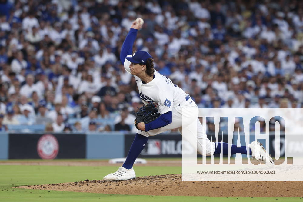 MLB, Baseball Herren, USA Postseason: NLCS Game 4 - Los Angeles Dodgers vs Milwaukee Brewers Los Angeles Dodgers pitcher Tyler Glasnow in action during Game 4 of the National League Championship Series between the Los Angeles Dodgers and the Milwaukee Brewers at Dodger Stadium in Los Angeles, California, USA, 15 October 2026. LOS ANGELES CALIFORNIA UNITED STATES