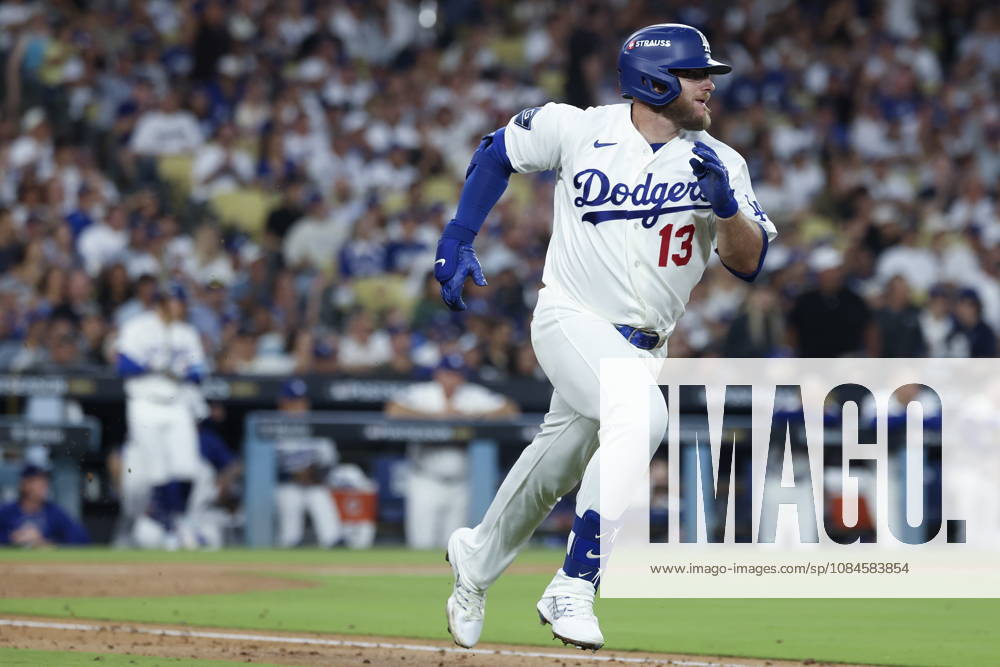 MLB, Baseball Herren, USA Postseason: NLCS Game 4 - Los Angeles Dodgers vs Milwaukee Brewers Los Angeles Dodgers third baseman Max Muncy in action during Game 4 of the National League Championship Series between the Los Angeles Dodgers and the Milwaukee Brewers at Dodger Stadium in Los Angeles, California, USA, 15 October 2026. LOS ANGELES CALIFORNIA UNITED STATES