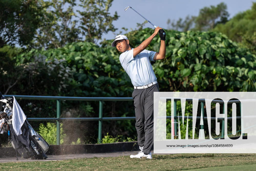 Kelvin SI from Macau. Round 2 in the Macao Open Golf at Macau Golf & Country Club. Coloane China - ZUMAr144 20261016_zap_r144_038