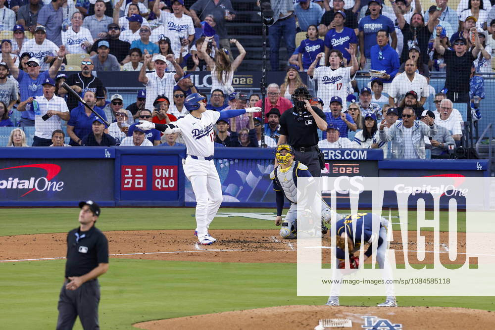 MLB, Baseball Herren, USA Postseason: NLCS Game 4 - Los Angeles Dodgers vs Milwaukee Brewers Los Angeles Dodgers designated hitter Shohei Ohtani (17) hits a grand slam home run against Milwaukee Brewers pitcher Dustin May (85) in the second inning during Game 4 of the National League Championship Series between the Los Angeles Dodgers and the Milwaukee Brewers at Dodger Stadium in Los Angeles, California, USA, 15 October 2026. (Issued 16 October 2026) LOS ANGELES CALIFORNIA UNITED STATES