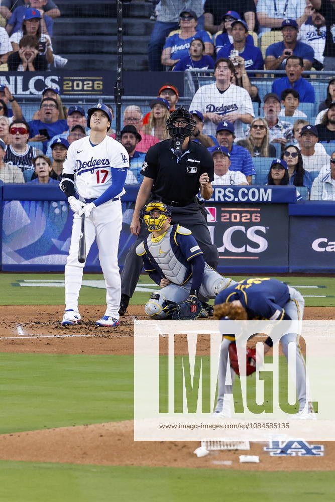 MLB, Baseball Herren, USA Postseason: NLCS Game 4 - Los Angeles Dodgers vs Milwaukee Brewers Los Angeles Dodgers designated hitter Shohei Ohtani (17) hits a grand slam home run against Milwaukee Brewers pitcher Dustin May (85) in the second inning during Game 4 of the National League Championship Series between the Los Angeles Dodgers and the Milwaukee Brewers at Dodger Stadium in Los Angeles, California, USA, 15 October 2026. (Issued 16 October 2026) LOS ANGELES CALIFORNIA UNITED STATES